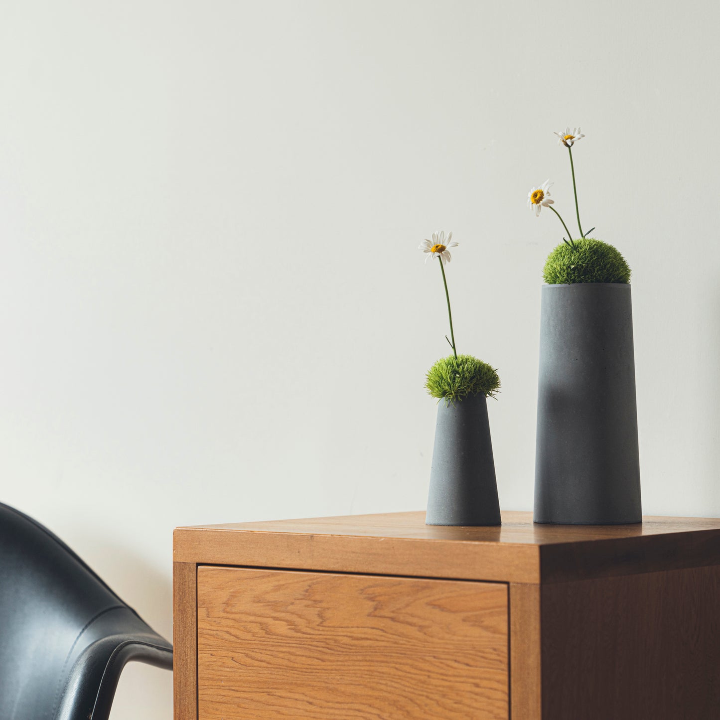 Superellipse small vase - concrete gray
