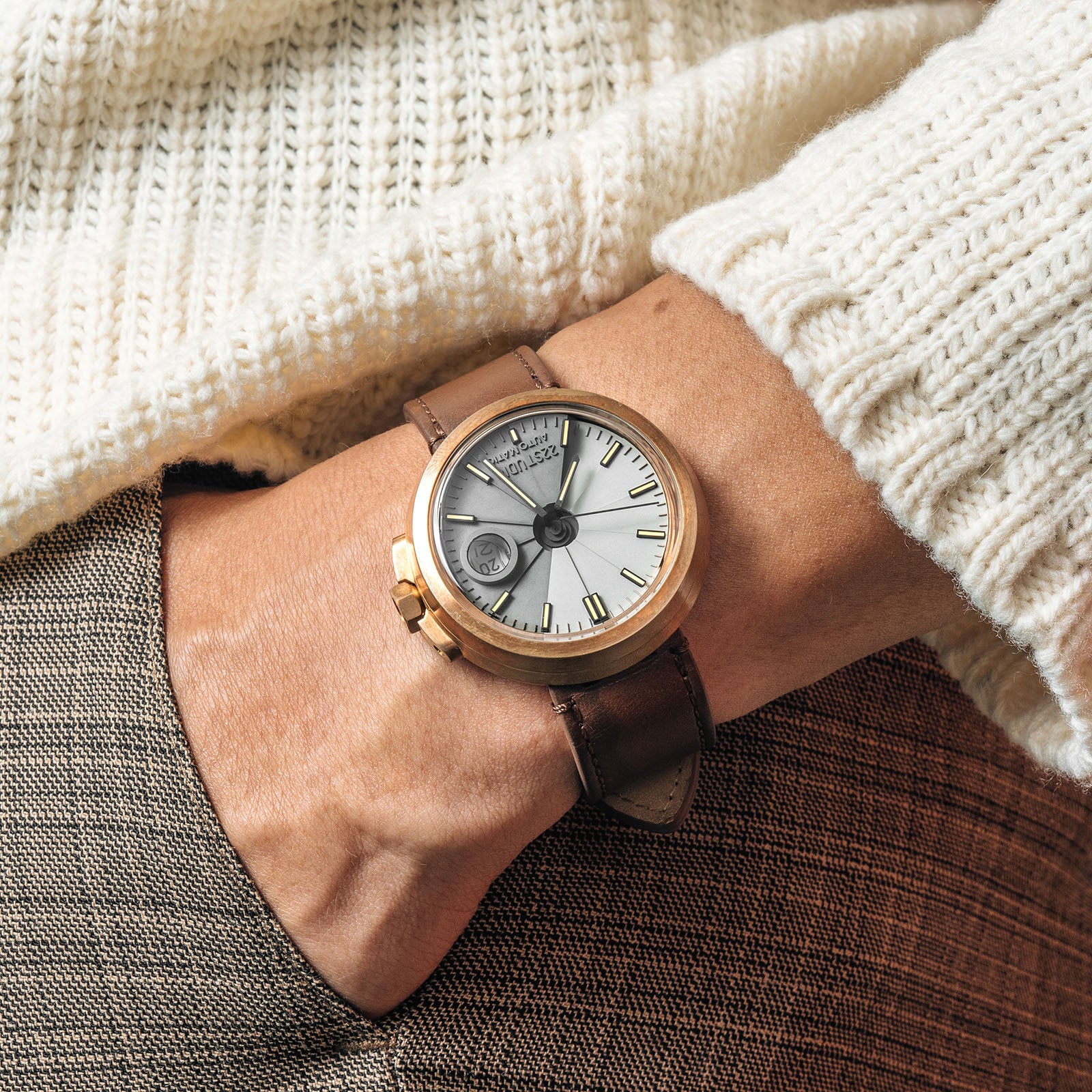 4D Concrete Watch Automatic DUO_Bronze Explorer – 22STUDIO