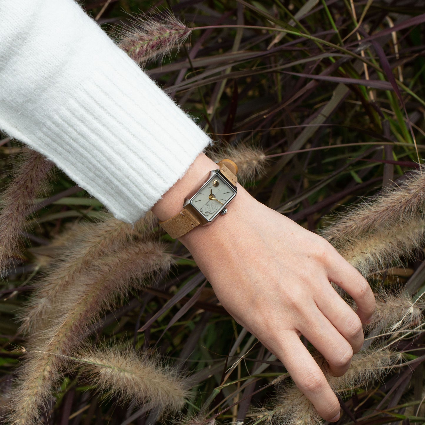 Limited Rabbit Edition Concrete Watch Manual Wind_Silver grass (Woman)
